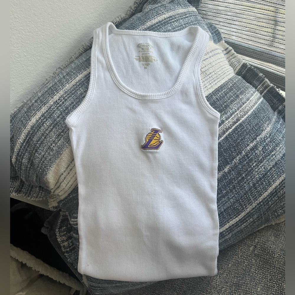 Super cute white LA lakers tank top